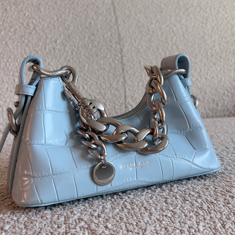 APEDE MOD Sky blue Croc
Small Lunch Box Pouch